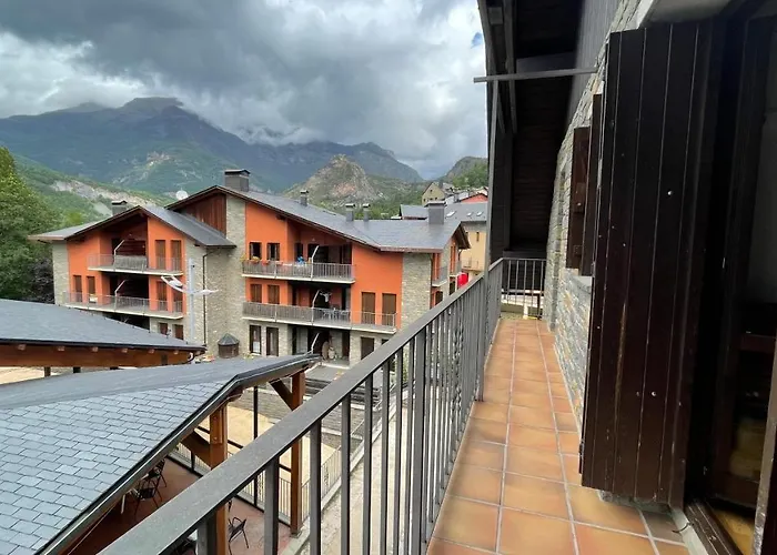 S01 - Edif. Kasares Iv - Villmor Apartment *