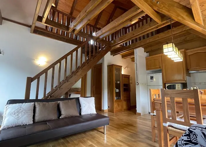 S01 - Edif. Kasares Iv - Villmor Apartment *